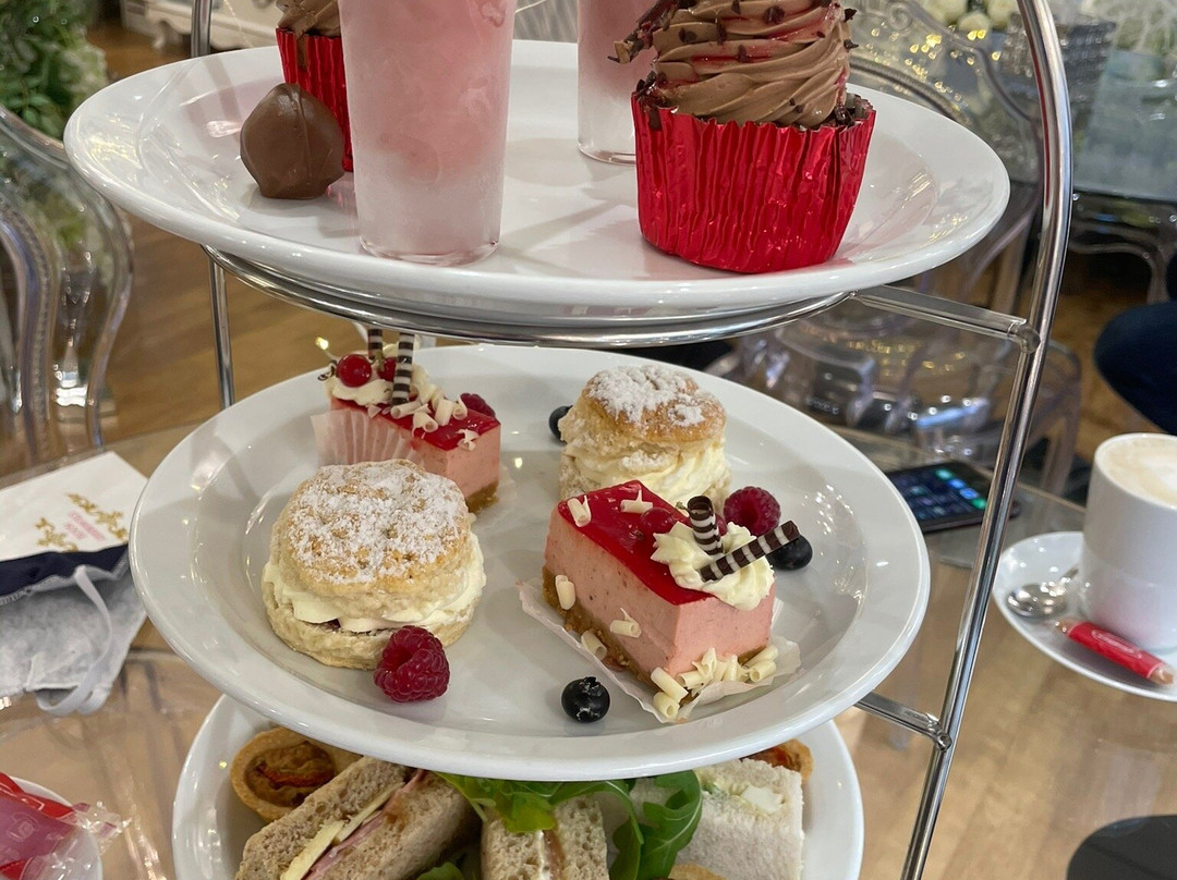 Strawberry House Interiors-多宁顿城堡必去景点