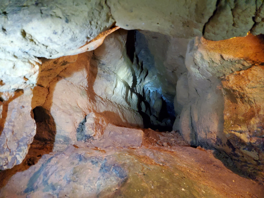 Crystal Lake Cave-迪比克必去景点