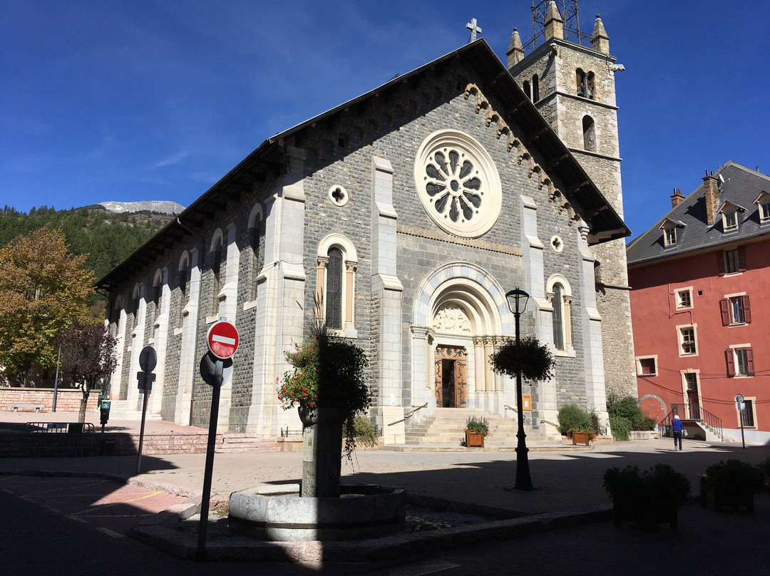 Eglise Saint Pierre景点图片