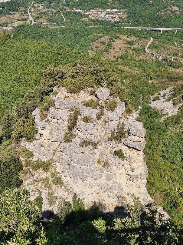Rio Verde Waterfall-Borrello必去景点