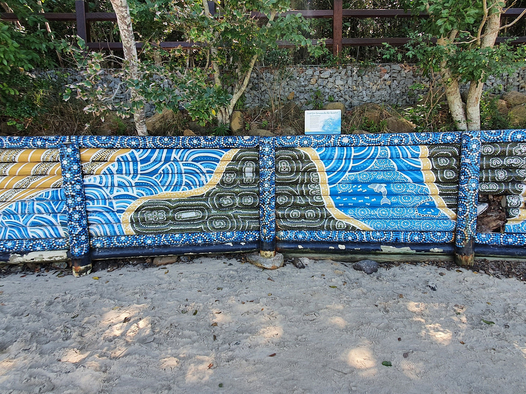 Echo Beach-伯利角必去景点