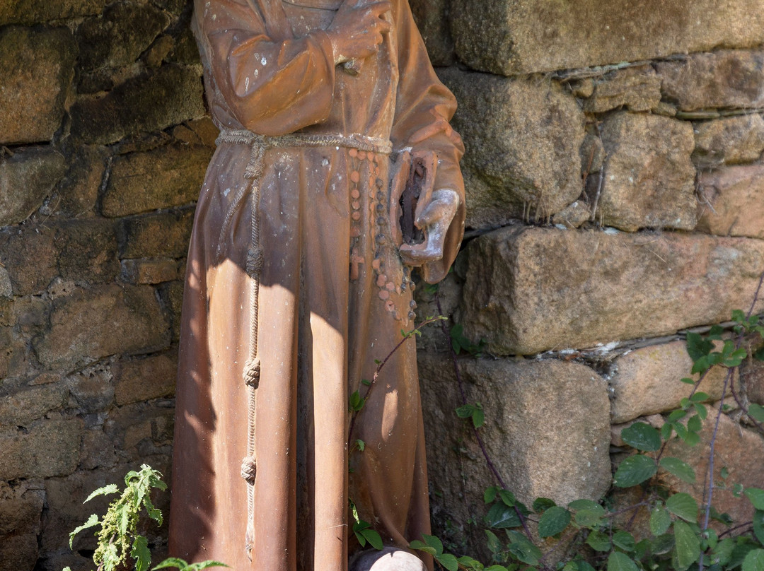 Ruines Chapelle Saint Rion景点图片