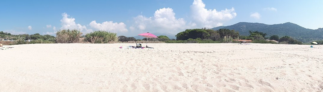 Plage de Péru景点图片
