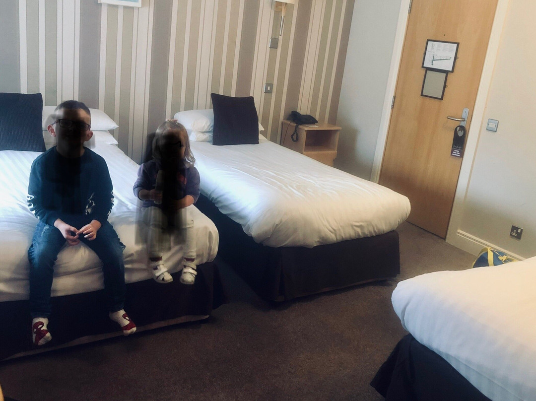 科瑞里亚科特酒店主图
