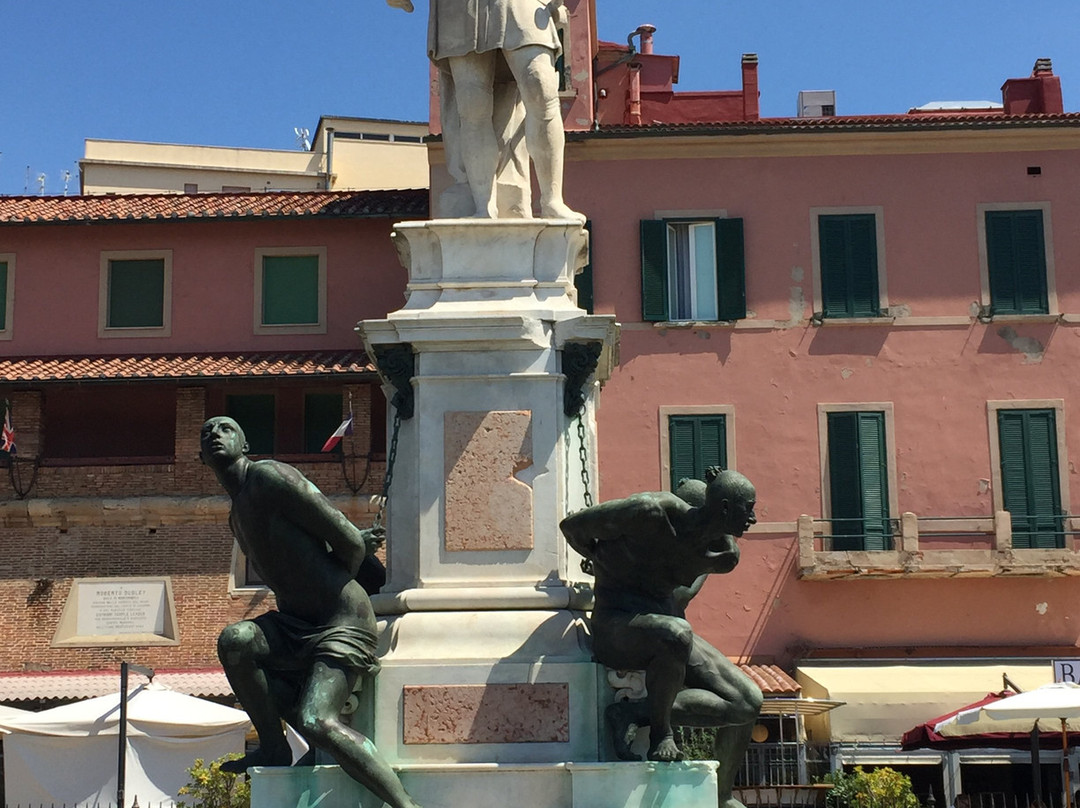 Monumento dei Quattro Mori景点图片