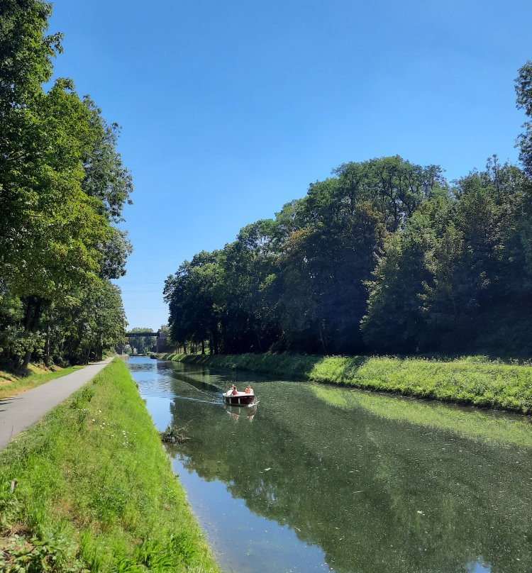 Canal du Centre Historique景点图片