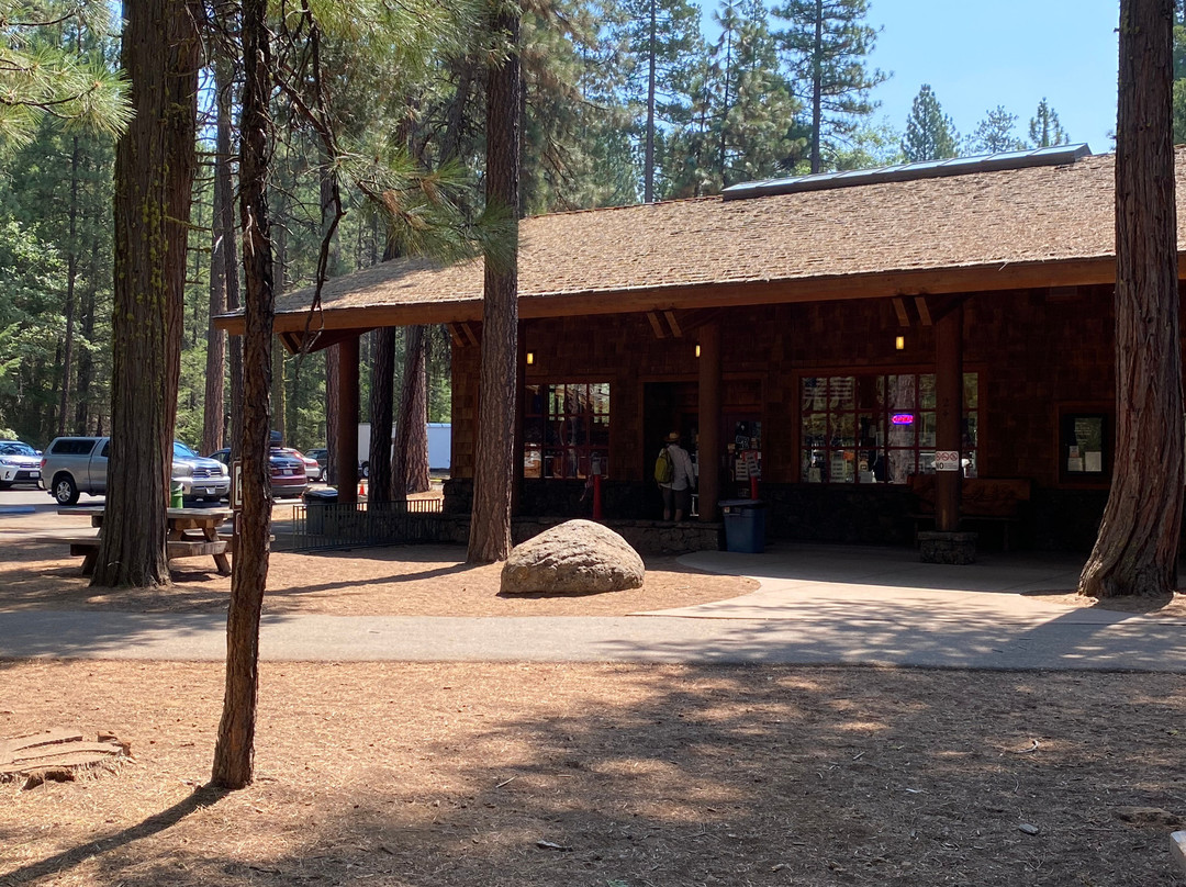 McArthur-Burney Falls State Park Cabins, Store, & Marina景点图片