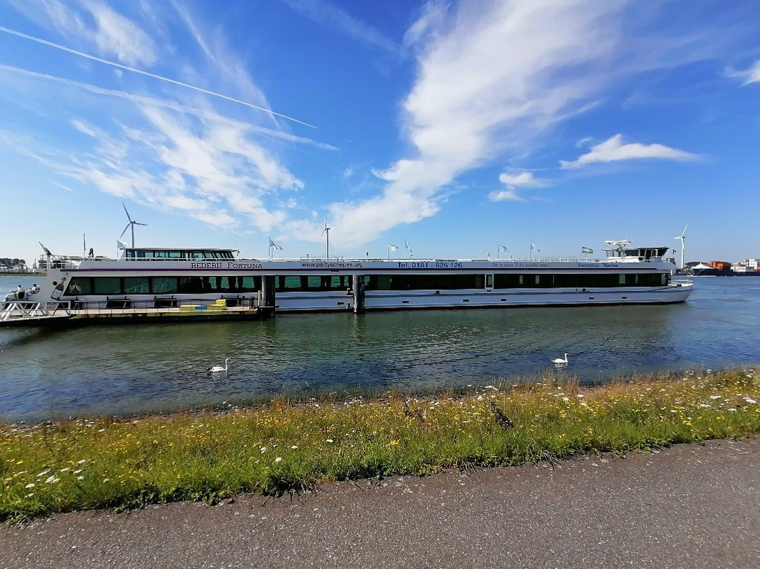 Rondvaart Europoort-Hoek van Holland必去景点