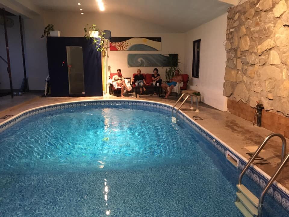 Villa du Capitaine-泳池