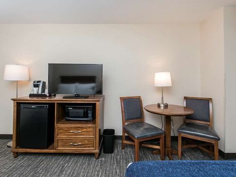 贺雪伊丽莎白镇贝斯特韦斯特SureStay Plus酒店主图