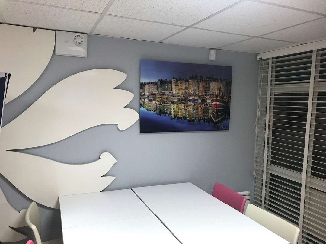 普瑞米尔洪福乐经典酒店主图