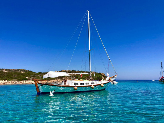 Veliero Dolce Vita-Maddalena Islands必去景点