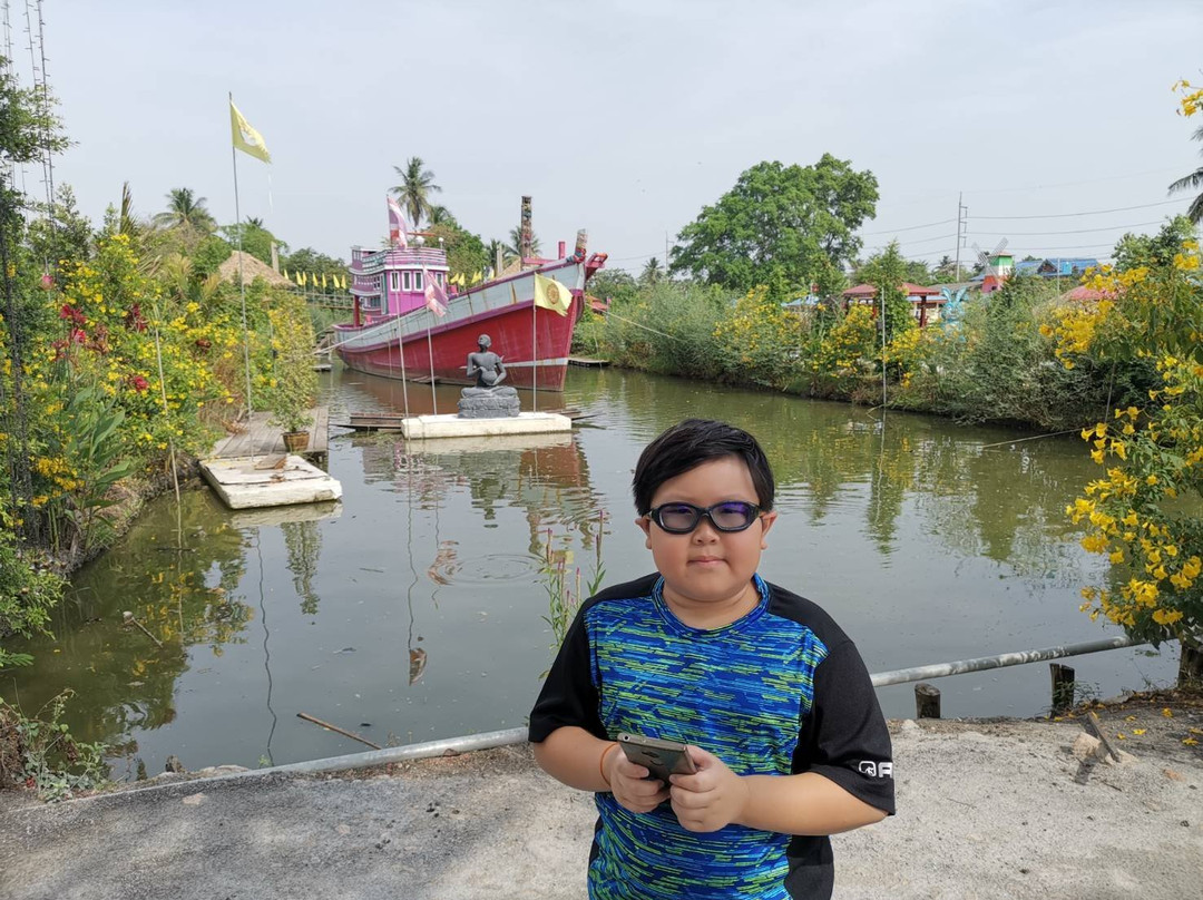 Wat Sawang Arom-佛统必去景点