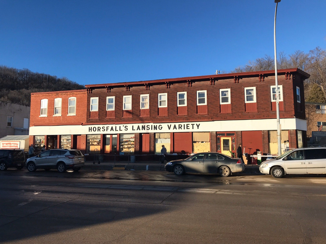 Horsefall’s Lansing Variety Store景点图片