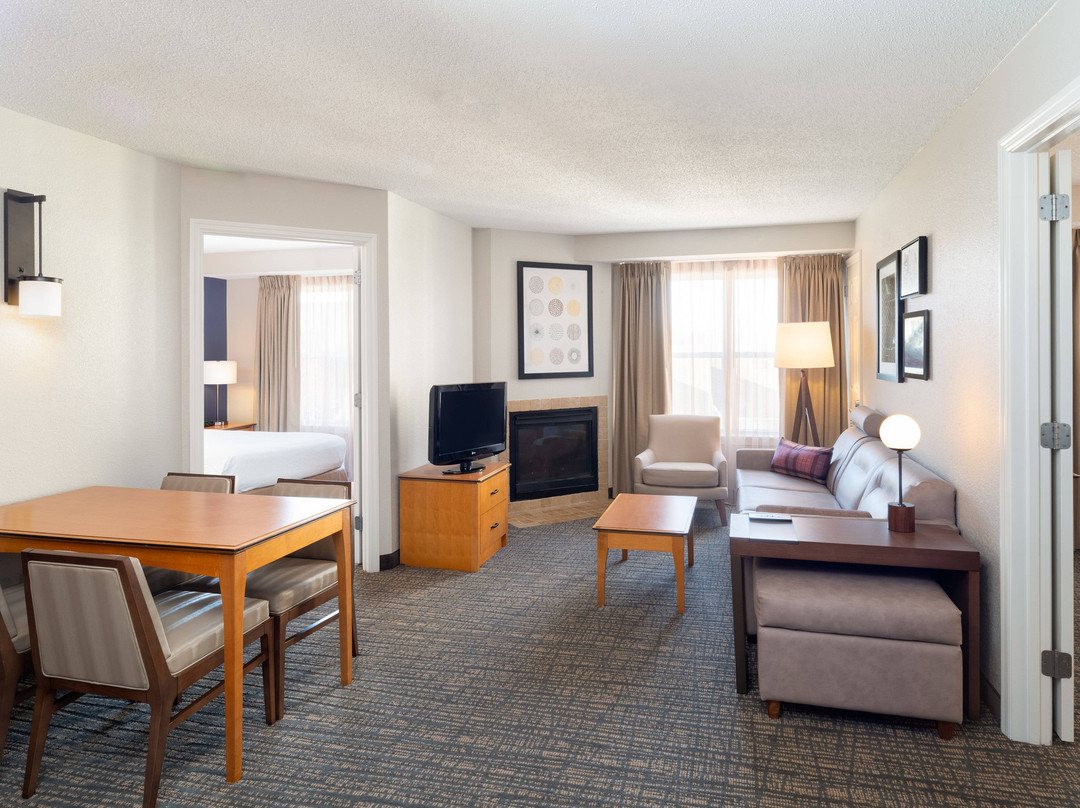 Residence Inn Southington主图