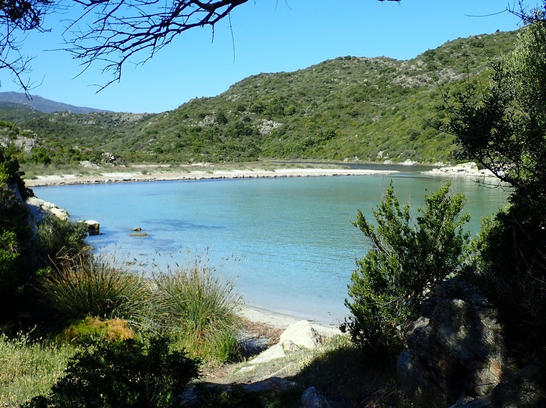 Plage de Fiume Santo-Saint Florent必去景点