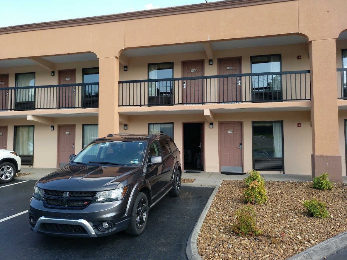 Super 8 by Wyndham Knoxville West/Farragut-浴室