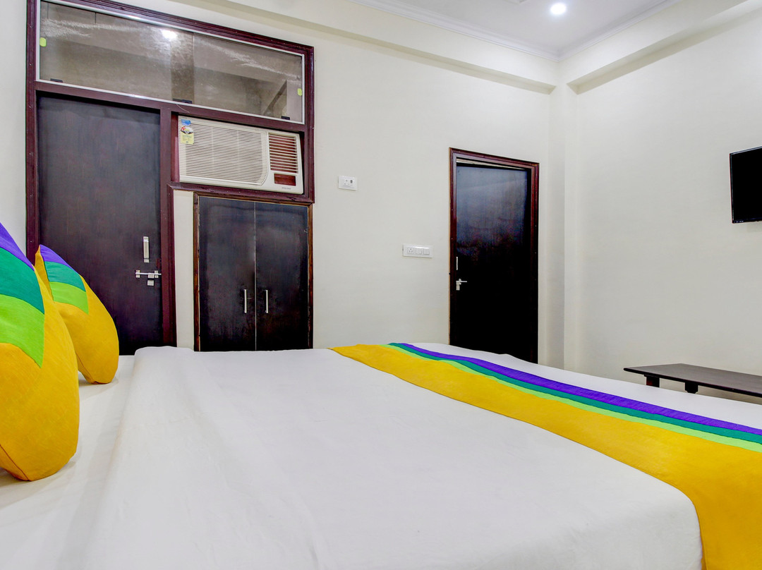 Treebo Trip Divine City主图