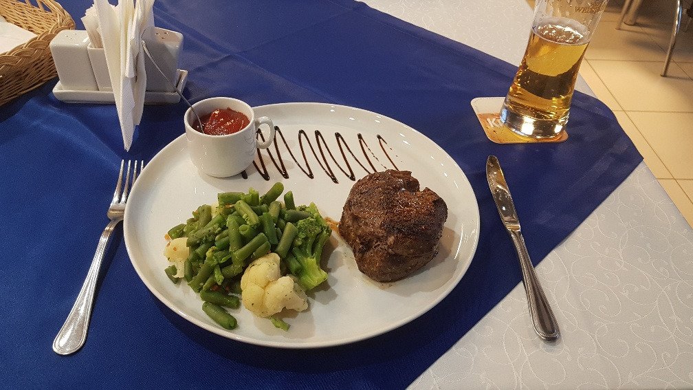 Arena Hotel-餐饮