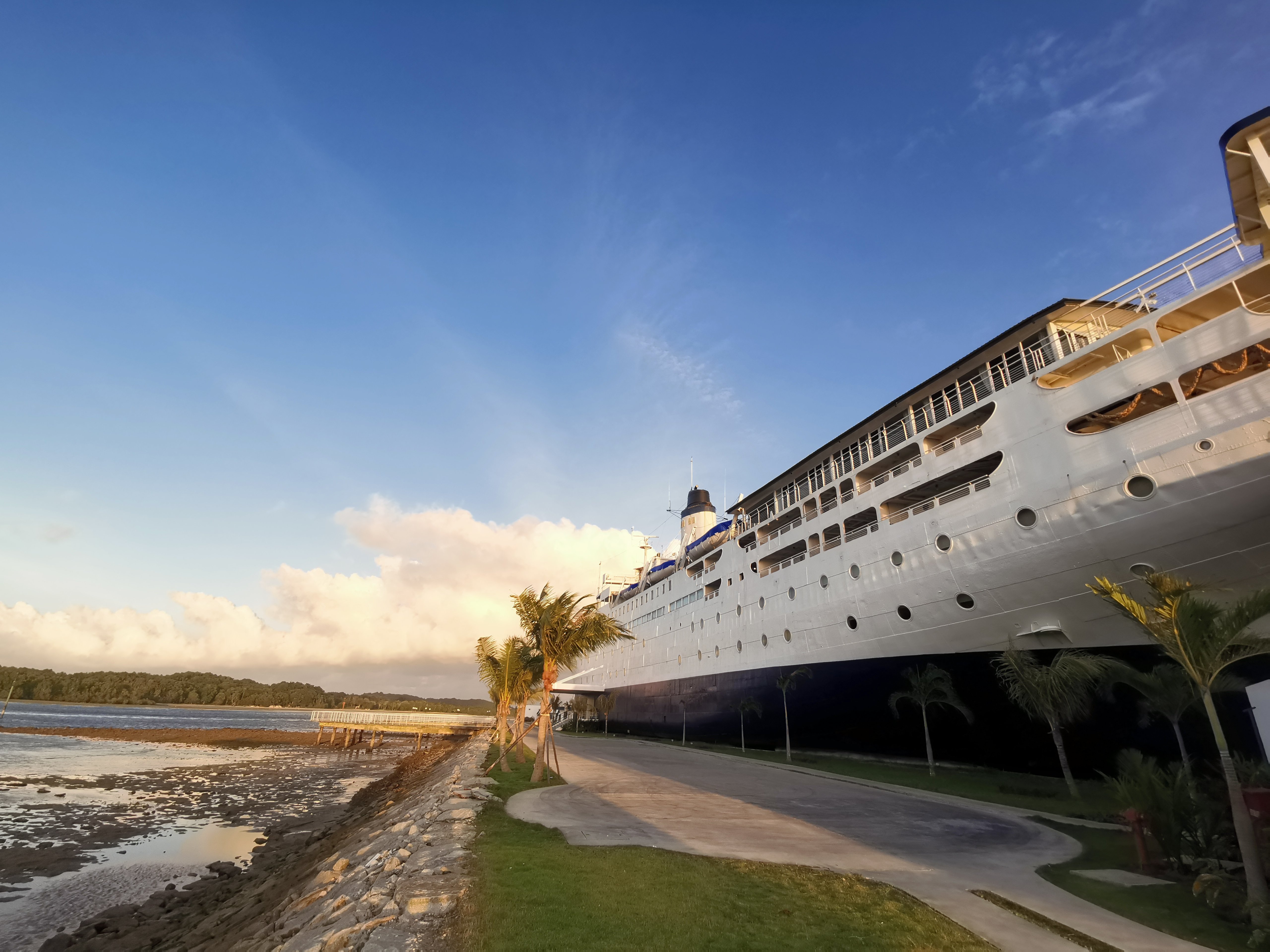 Doulos Phos The Ship Hotel-浴室