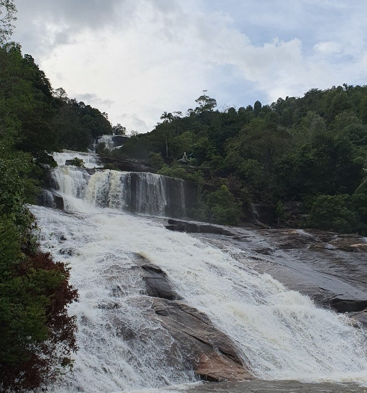 Temburun Waterfall-Anambas Islands必去景点