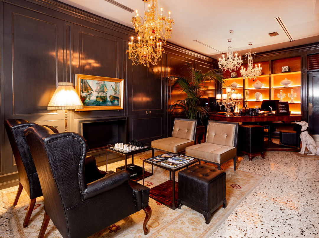 The Glam Boutique Hotel & Apt主图