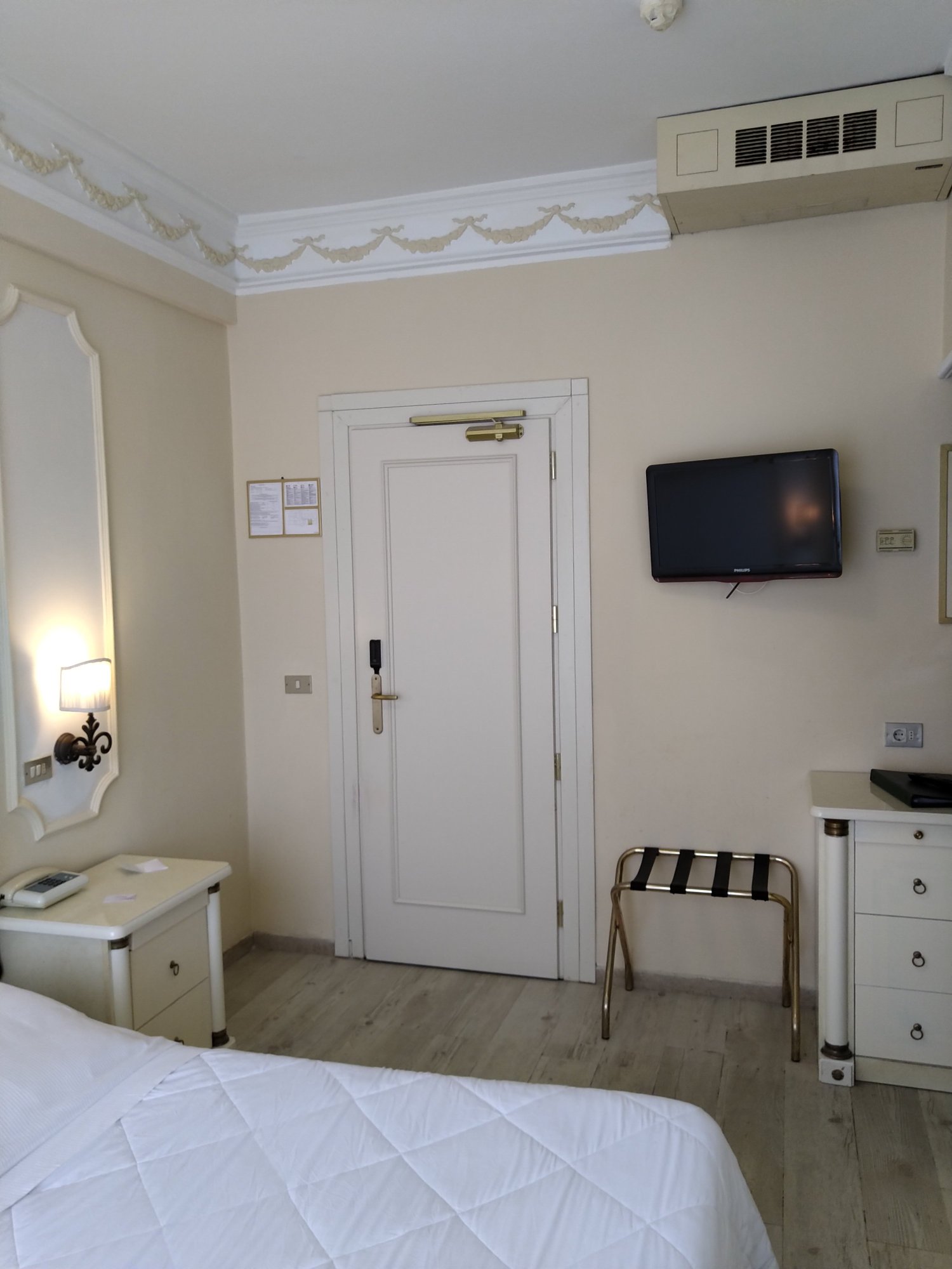 Grand Hotel Michelacci-portrait