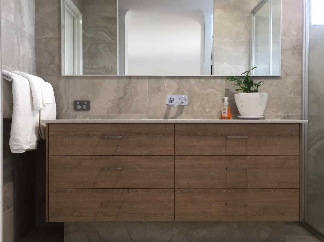 Eagle Bay House B&B主图