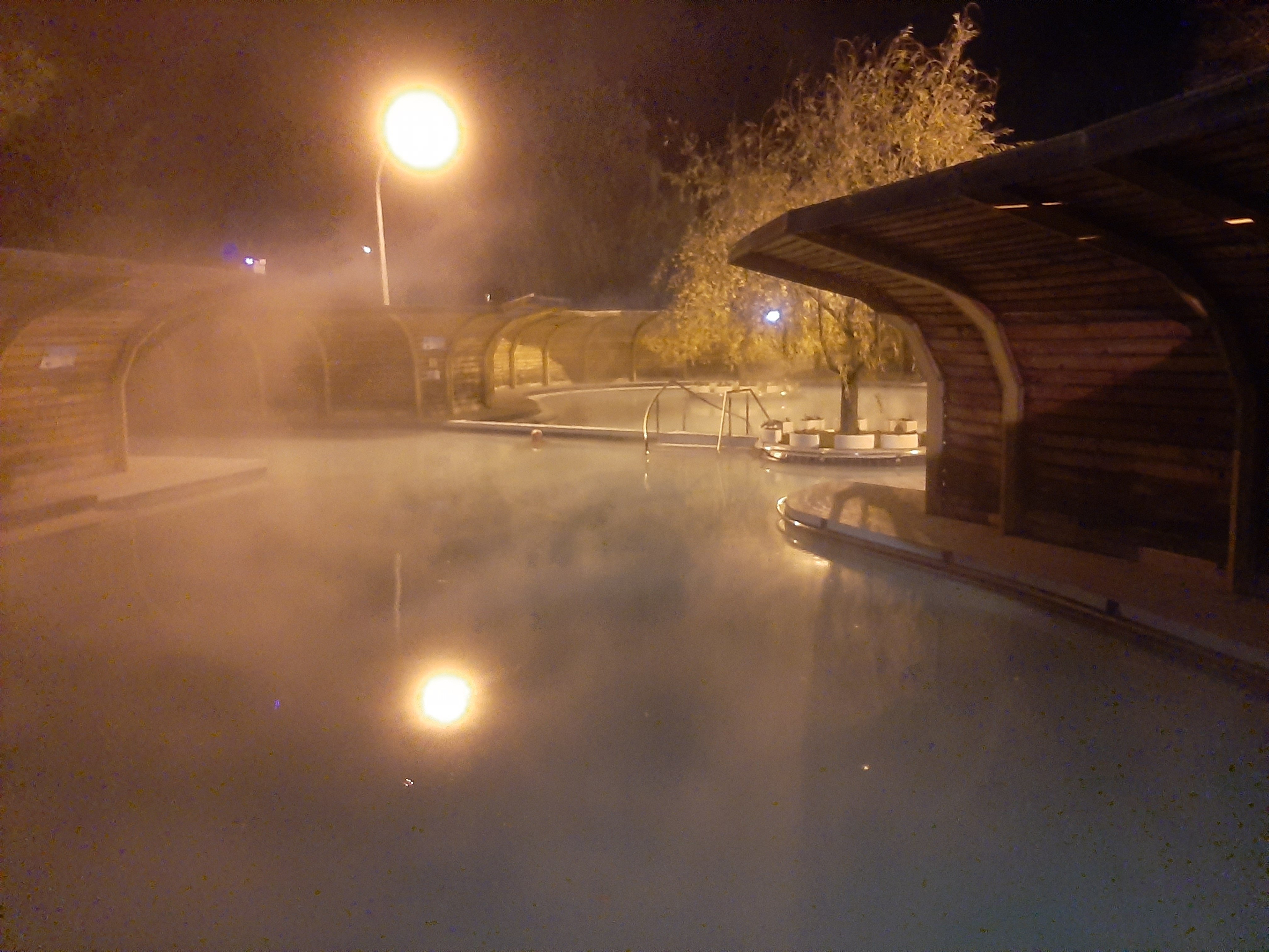 Thermal Hotel & Camping-官方