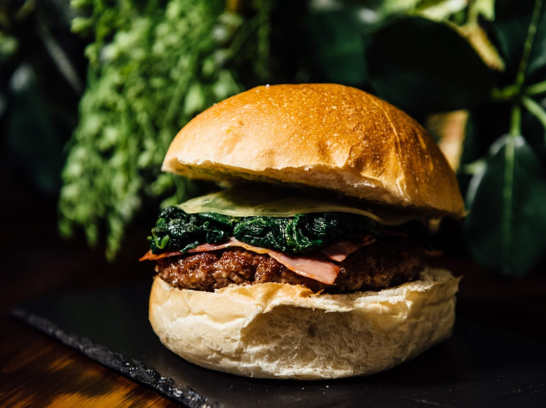 Crew Burger