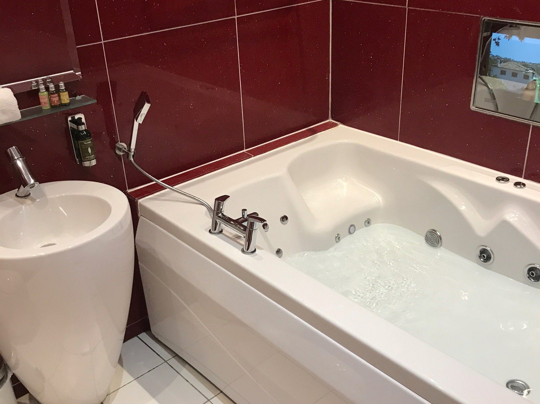 The Clarence Boutique Rooms主图