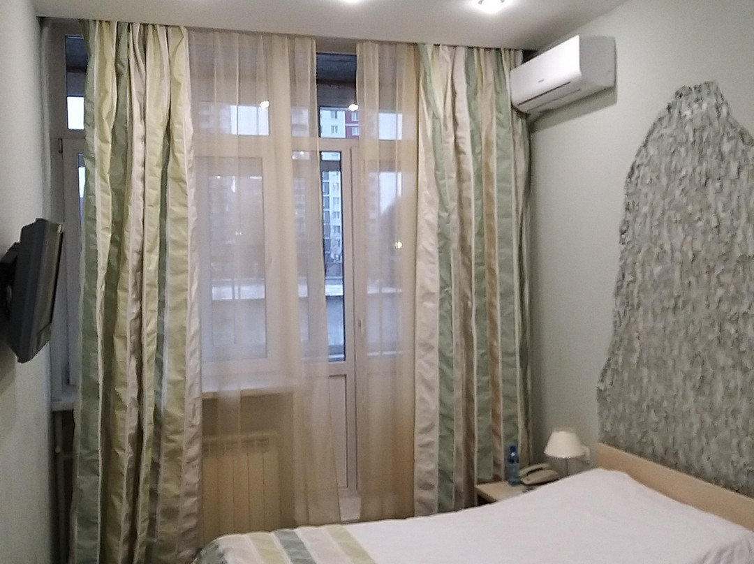 IzhHotel主图
