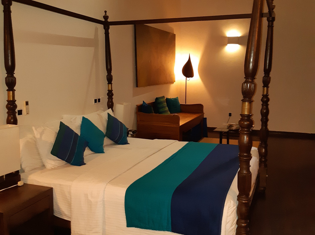 拉尔亚泻湖酒店主图