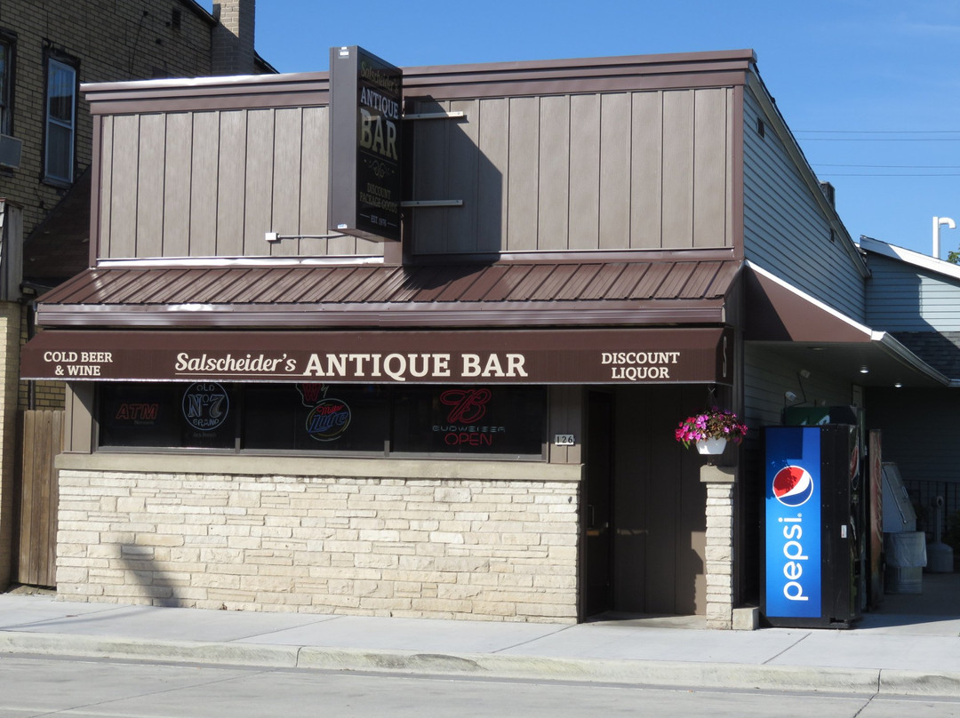 Salscheider’s Antique Bar & Liquor景点图片