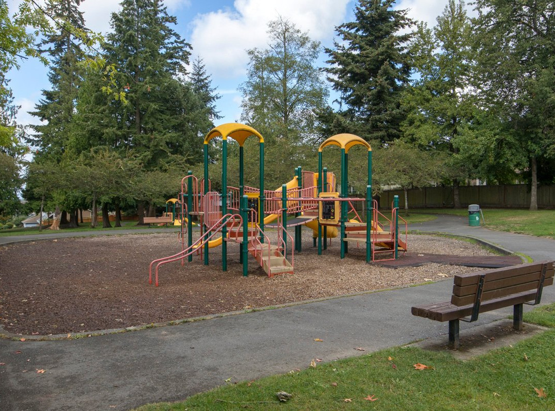 Spruce Neighborhood Park景点图片