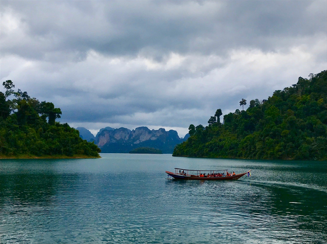 Cheow Lan Dam (Ratchaprapa Dam)景点图片