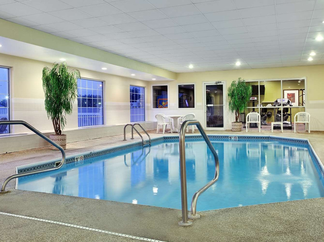 Country Inn & Suites by Radisson, Rock Falls, IL主图