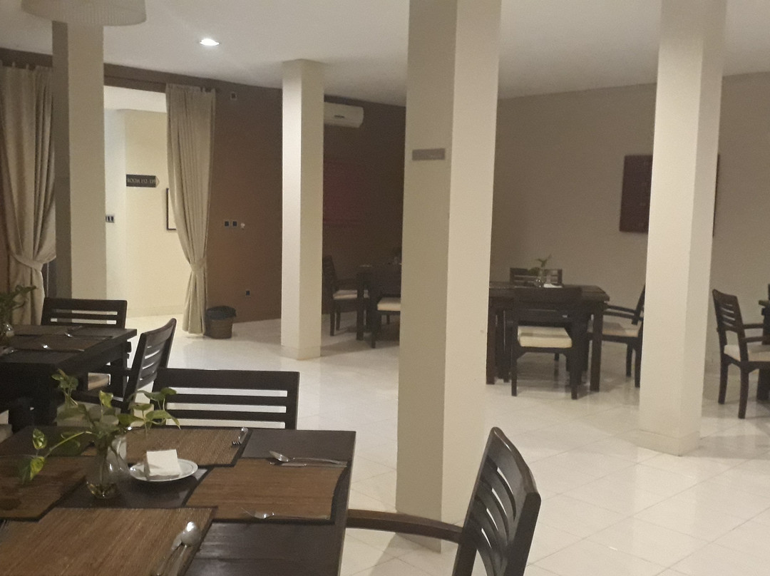 塞马沃快捷酒店主图