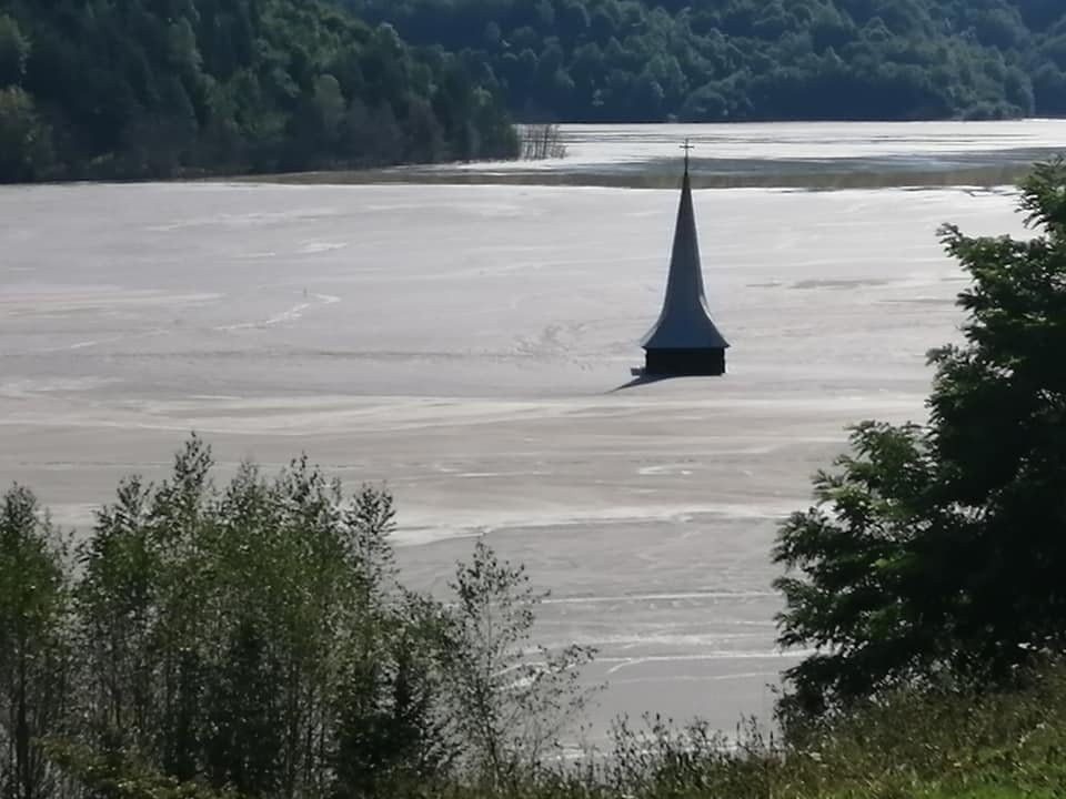 Geamana Flooded Village-Lupsa必去景点