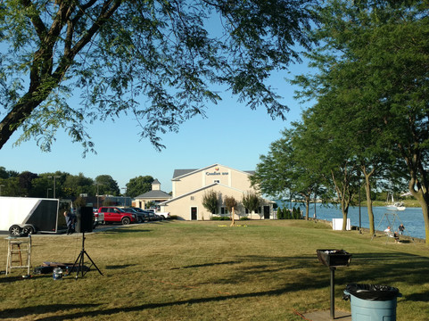 舒适酒店-河滨主图