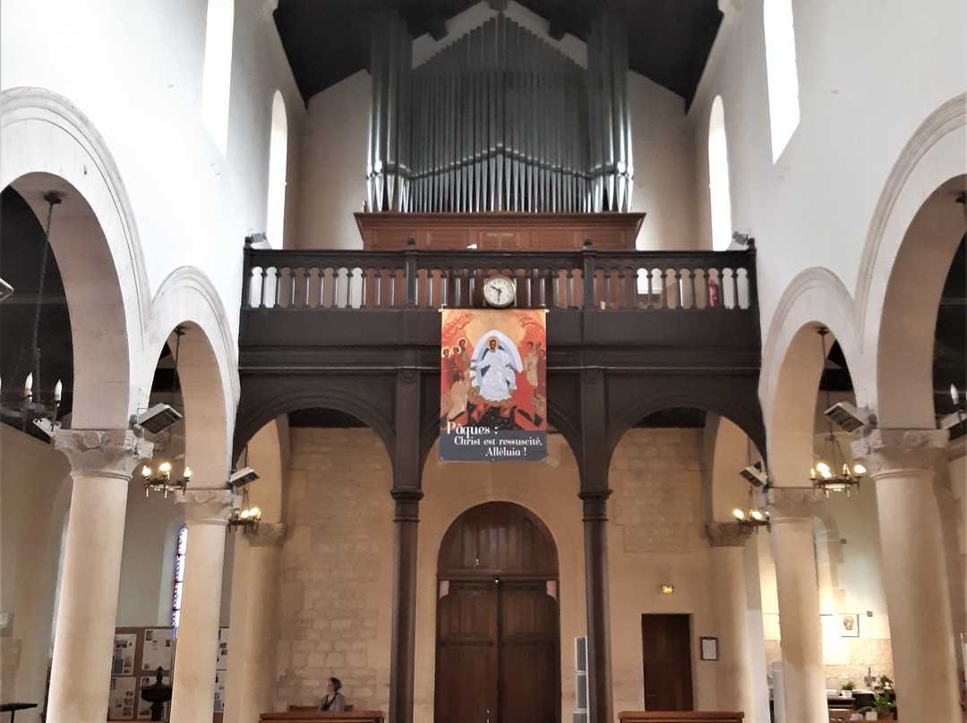 Eglise Sainte Genevieve景点图片