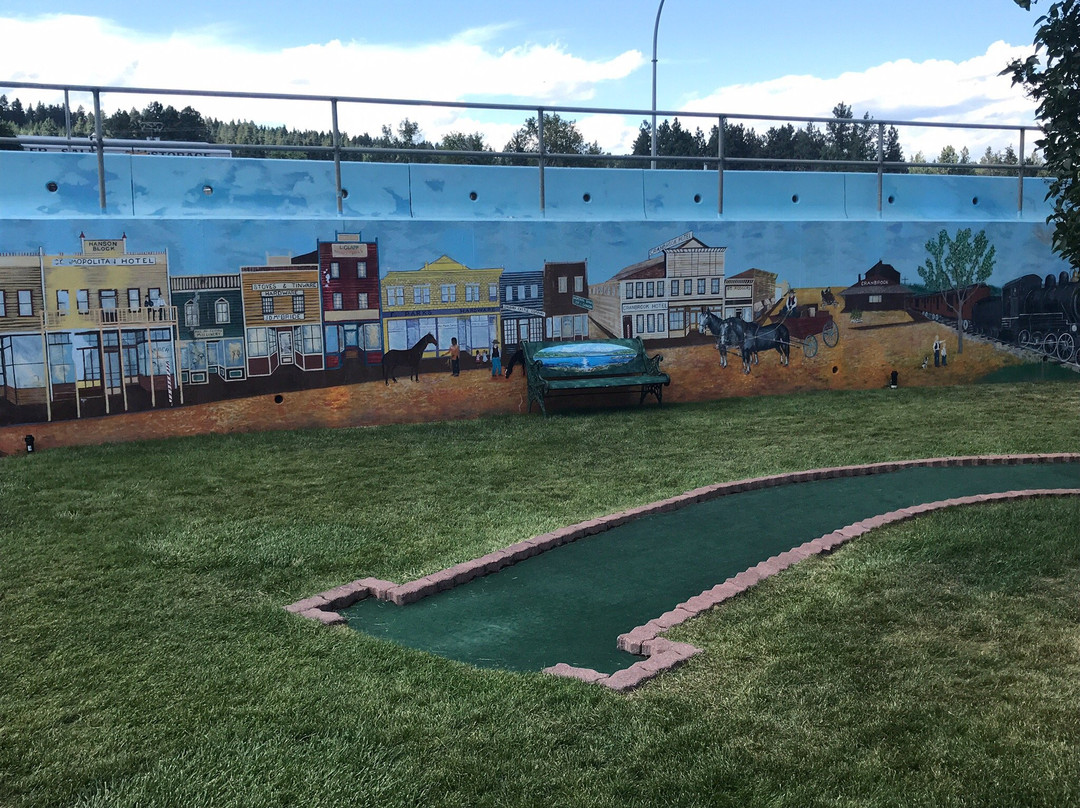 Elizabeth Lake Lodge Mini Golf景点图片