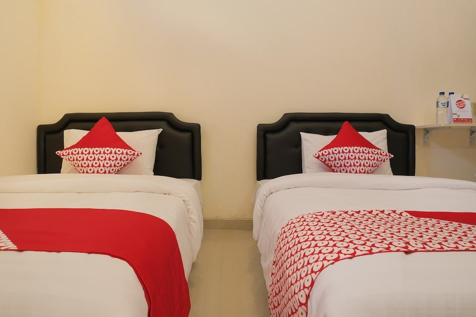 OYO 895 Mahameru Residence主图