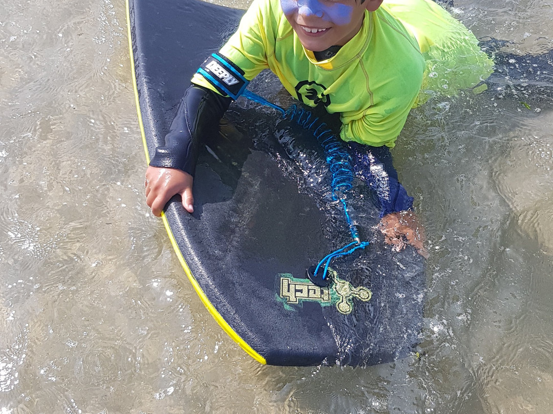 Linha de Onda - Surfing School-马托西纽什必去景点