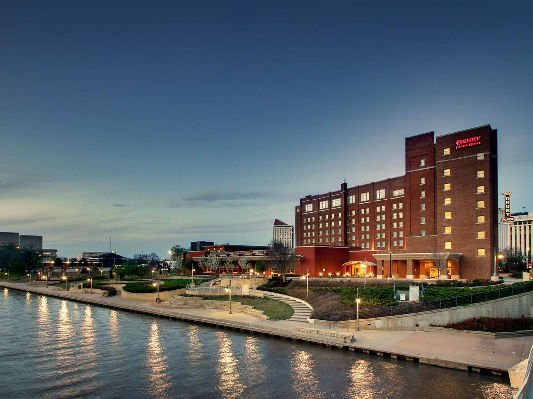 Drury Plaza Hotel Broadview Wichita主图