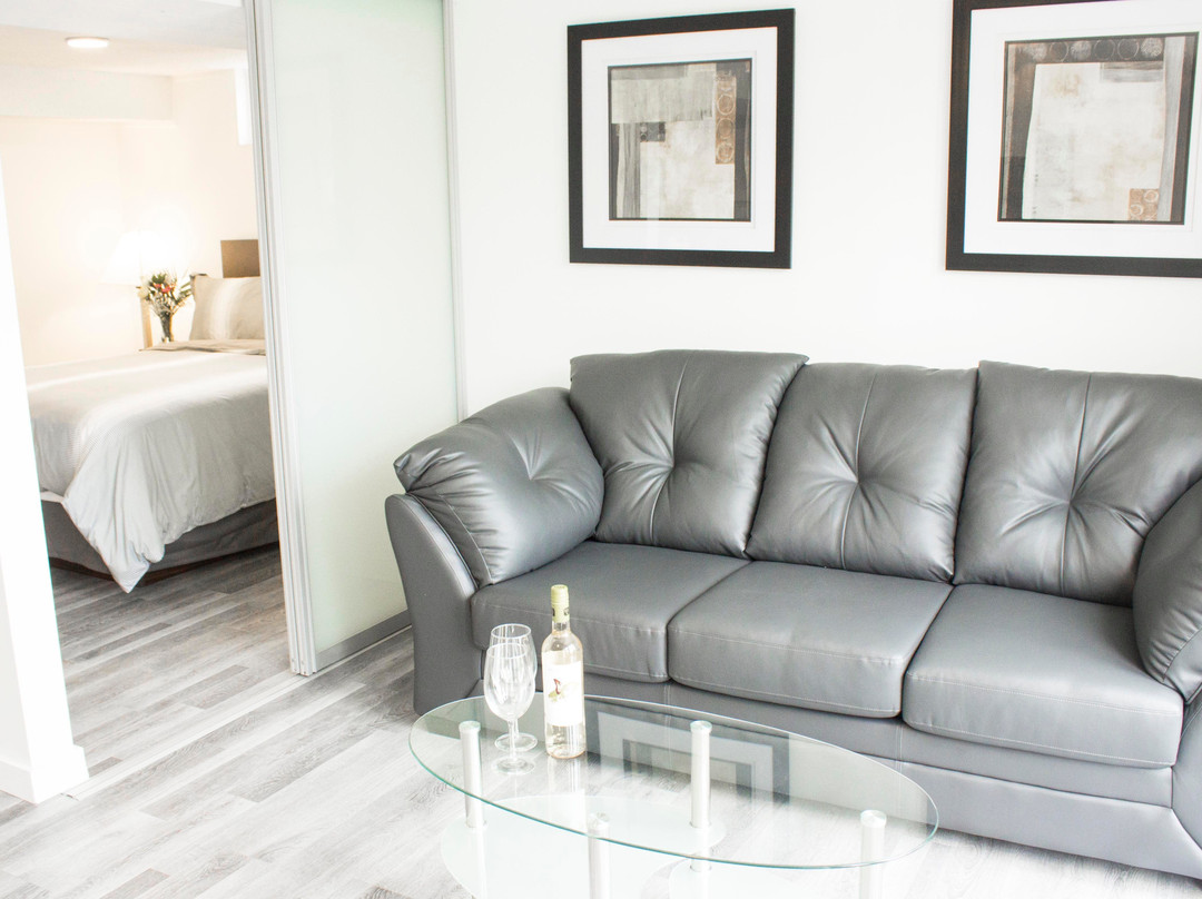 Bowmanville Marina Inn & Suites主图