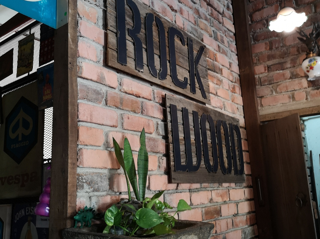 Rock Wood Hotel主图