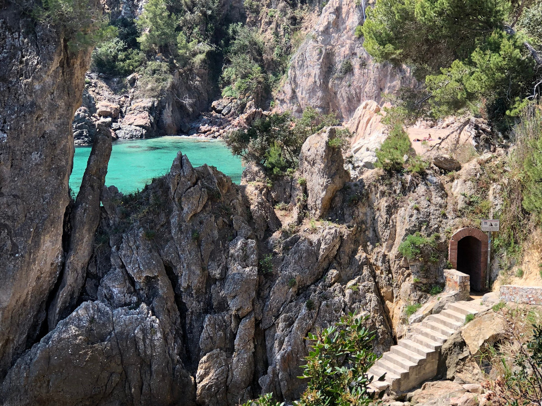 Cala El Golfet景点图片