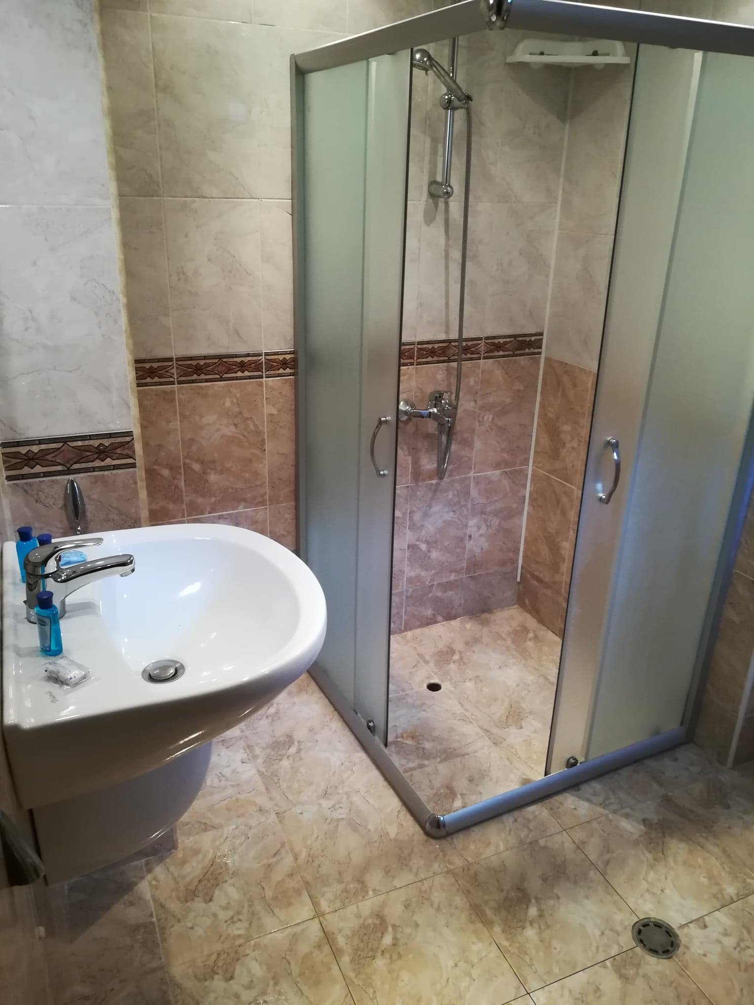 Hotel Priyateli-浴室