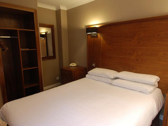 克拉德汉酒店主图